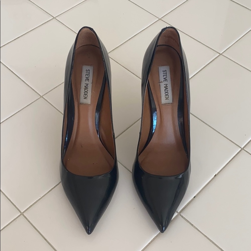 Steve Madden Black Leather stilettos size 9.5